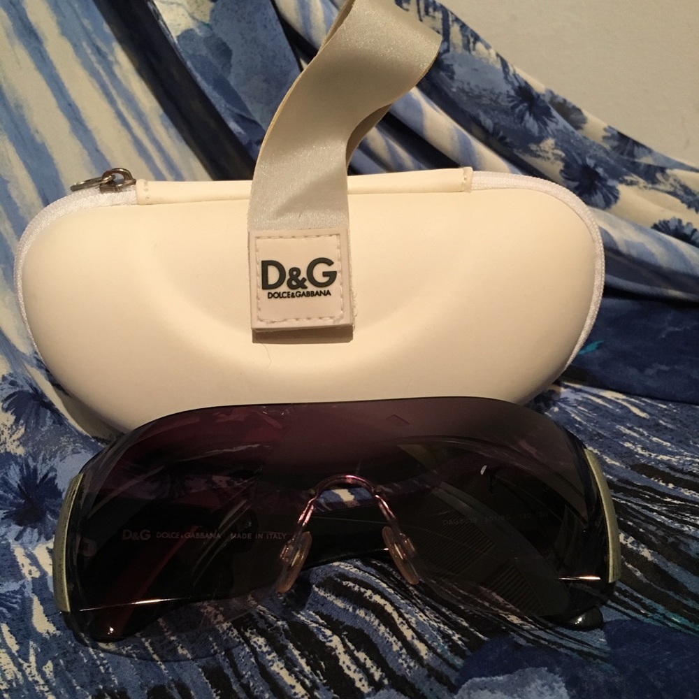 Dolce & Gabbana Woman’s Sun Glasses.